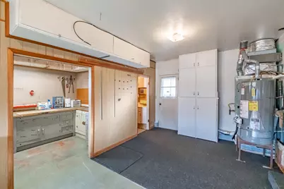 2299 Country Club Ter, Woodburn, OR 97071 - Photo 34