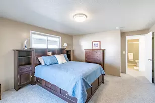 2299 Country Club Terrace, Woodburn, OR 97071 - Photo 24