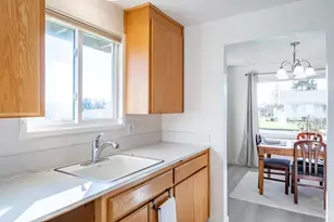 2299 Country Club Terrace, Woodburn, OR 97071 - Photo 14