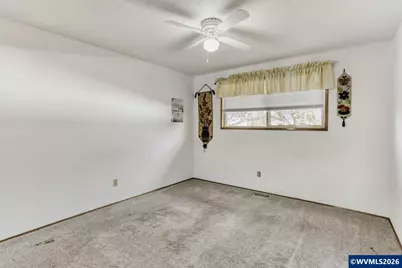 1629 Newport Wy, Woodburn, OR 97071 - Photo 8