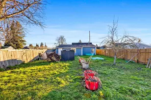 705 W B St, Lebanon, OR 97355 - Photo 22