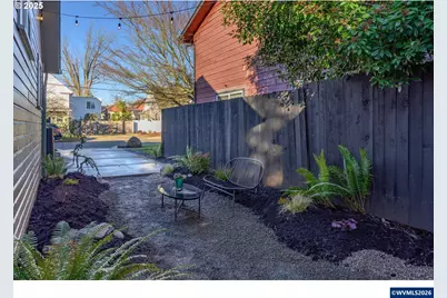 326 NE 8th St, McMinnville, OR 97128 - Photo 40