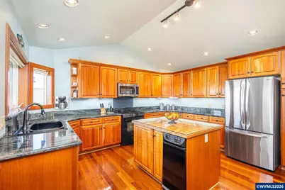 1055 NW Estate Dr, Seal Rock, OR 97376 - Photo 8