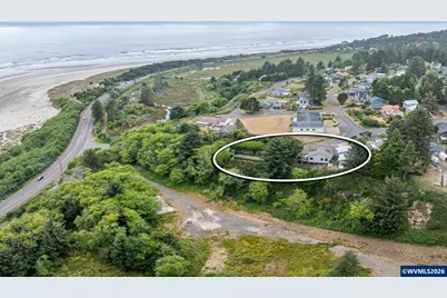 1055 NW Estate Dr, Seal Rock, OR 97376 - Photo 48