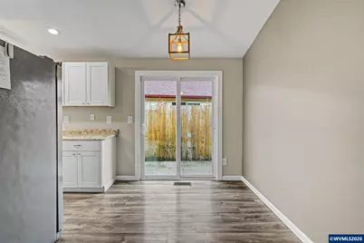 634 S Sunrise Dr, Jefferson, OR 97352 - Photo 10