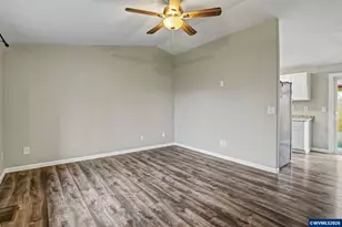 634 S Sunrise Dr, Jefferson, OR 97352 - Photo 6