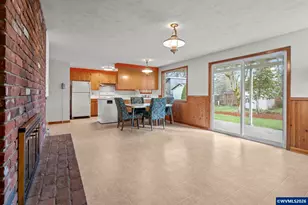 265 Cherry Ln S, Monmouth, OR 97361 - Photo 6