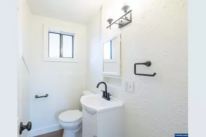 560 Hansen Av S, Salem, OR 97302 - Photo 30