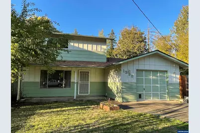 1398 Poplar St, Sweet Home, OR 97386 - Photo 2