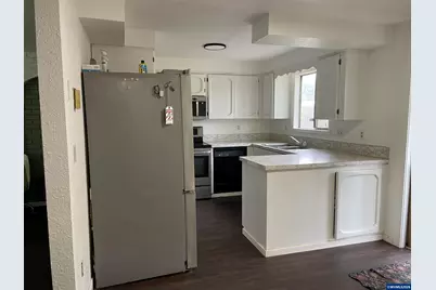 1398 Poplar St, Sweet Home, OR 97386 - Photo 8