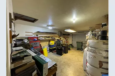 1398 Poplar St, Sweet Home, OR 97386 - Photo 36