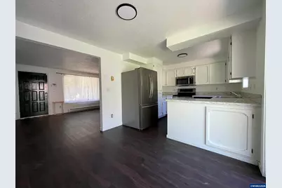 1398 Poplar St, Sweet Home, OR 97386 - Photo 16
