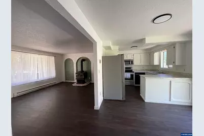 1398 Poplar St, Sweet Home, OR 97386 - Photo 10