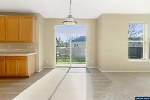 1676 Marten Ave SW, Albany, OR 97321 - Photo 10