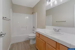 1676 Marten Ave SW, Albany, OR 97321 - Photo 32