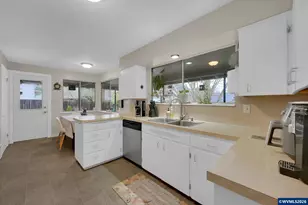 815 NW Merrie Dr, Corvallis, OR 97330 - Photo 10