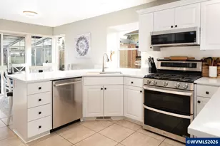 38 Denmark Lp, Silverton, OR 97381 - Photo 20