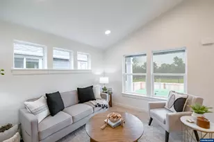 4682 SE Harrier St, Albany, OR 97322 - Photo 12