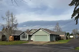 1041 Barnes Av, Salem, OR 97306 - Photo 2