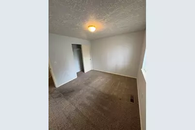 1041 Barnes Av, Salem, OR 97306 - Photo 14