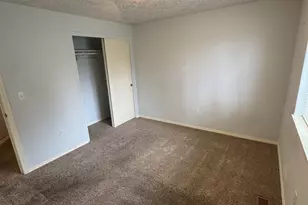 1041 Barnes Av, Salem, OR 97306 - Photo 14