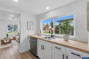 1730 12th Av SW, Albany, OR 97321 - Photo 8