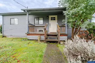 410 SW Broadway St, Mill City, OR 97360 - Photo 2