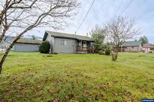 410 SW Broadway St, Mill City, OR 97360 - Photo 4