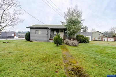 410 SW Broadway St, Mill City, OR 97360 - Photo 1