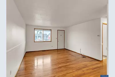 1749 Thompson Rd, Woodburn, OR 97071 - Photo 10