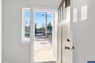 228-230-232 W Clay St, Monmouth, OR 97361 - Photo 4