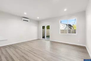 228-230-232 W Clay St, Monmouth, OR 97361 - Photo 12