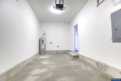 228-230-232 W Clay St, Monmouth, OR 97361 - Photo 16