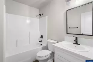 228-230-232 W Clay St, Monmouth, OR 97361 - Photo 14