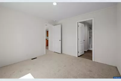 3054 Surfwood Dr NE, Salem, OR 97305 - Photo 10