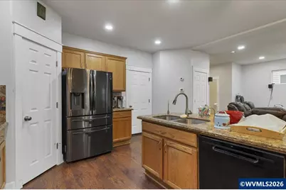 888 Morning Glory St, Independence, OR 97351 - Photo 10