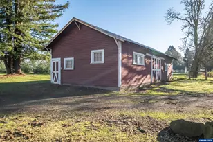 941 N 2nd St, Jefferson, OR 97352 - Photo 14