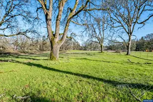 941 N 2nd St, Jefferson, OR 97352 - Photo 16