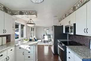 3903 47th Ave NE, Salem, OR 97305 - Photo 14