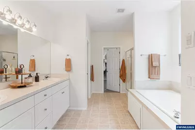 2747 Fillmore Av NW, Salem, OR 97304 - Photo 22