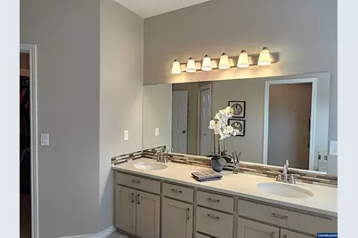 466 Yellowstone Dr S, Monmouth, OR 97361 - Photo 26