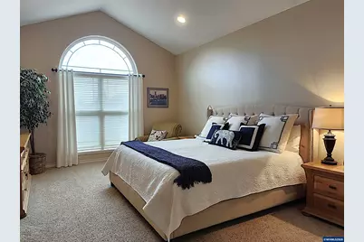 466 Yellowstone Dr S, Monmouth, OR 97361 - Photo 22