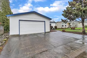 1655 S Elm (#204) St, Canby, OR 97013 - Photo 2