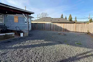 1025 2nd Ave, Sweet Home, OR 97386 - Photo 20