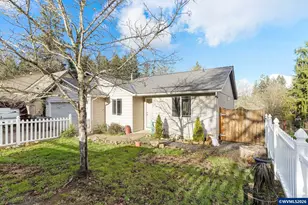 1716 Fir St, Sweet Home, OR 97386 - Photo 2