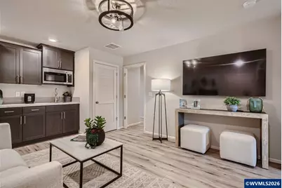 1011 Clemson St, Woodburn, OR 97071 - Photo 6