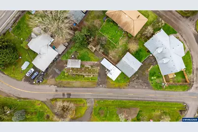 34065 McFarland Rd, Tangent, OR 97389 - Photo 2