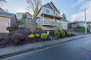150 Rolling Hills Ave SE, Salem, OR 97306 - Photo 2