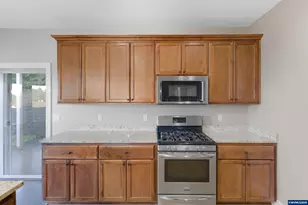 150 Rolling Hills Ave SE, Salem, OR 97306 - Photo 16