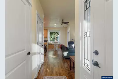 1101 Madison St, Silverton, OR 97381 - Photo 6